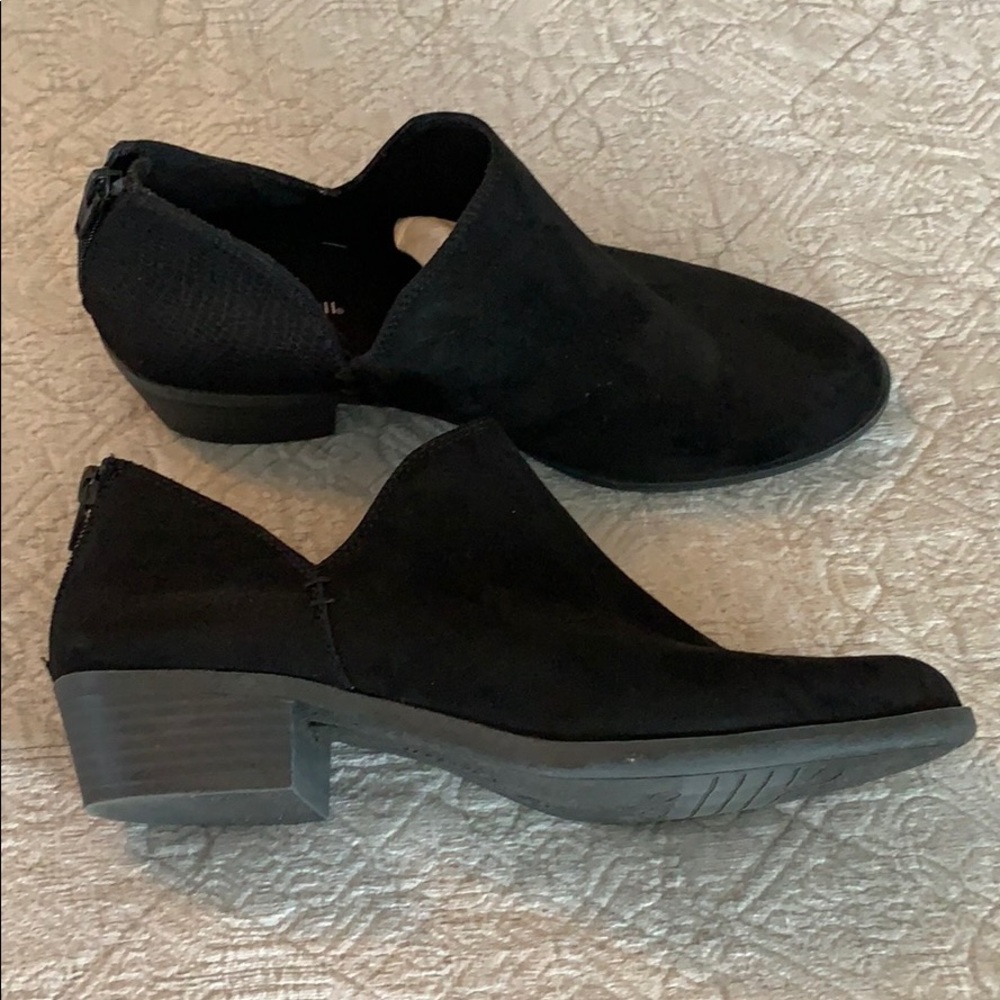 Massini black bootie